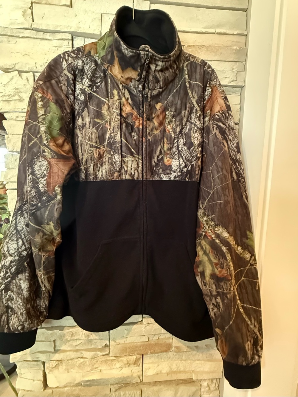 Drake Men’s Large Regular Fleece Full Zip Camouflage Jacket Green Black